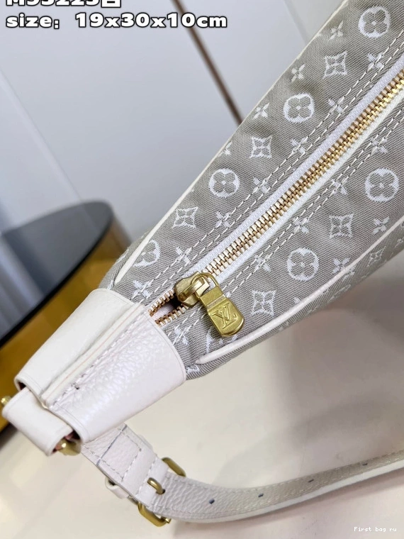 First bag ru VUITTON LOUIS BOULOGNE 0818